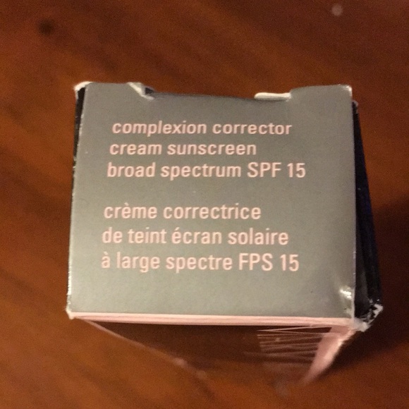 NWT Mary Kay CC Cream Very Deep - Picture 3 of 5